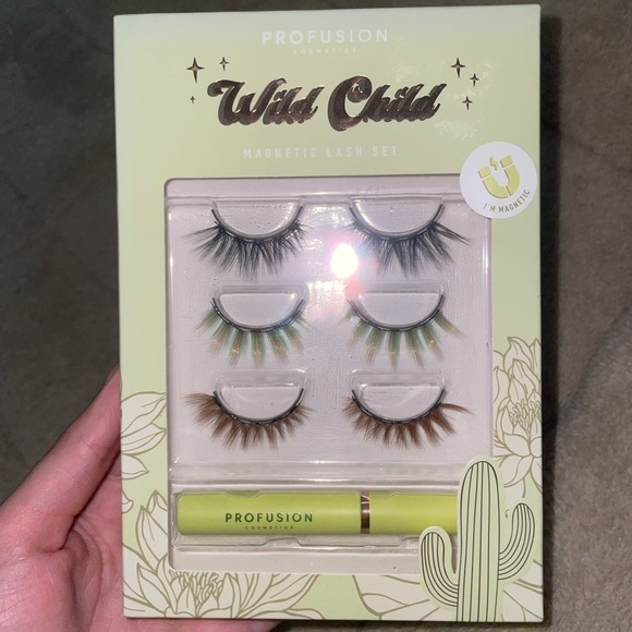 🧡NWT-3 pairs magnetic lashes - Picture 4 of 6